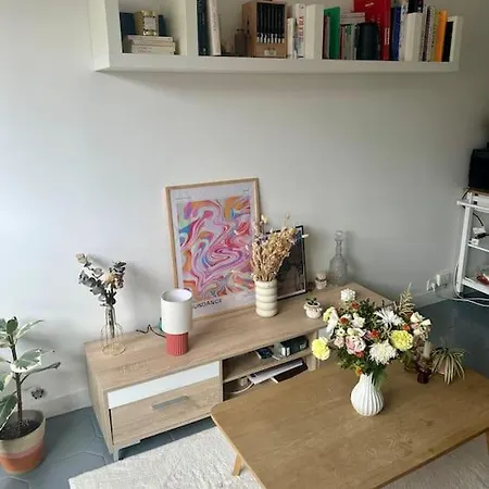 Διαμέρισμα Cosy Et Confortable *